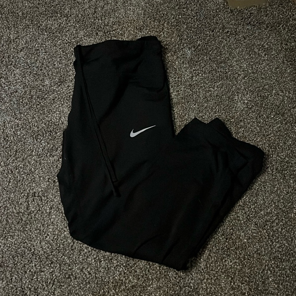 Cropped Nike Leggings